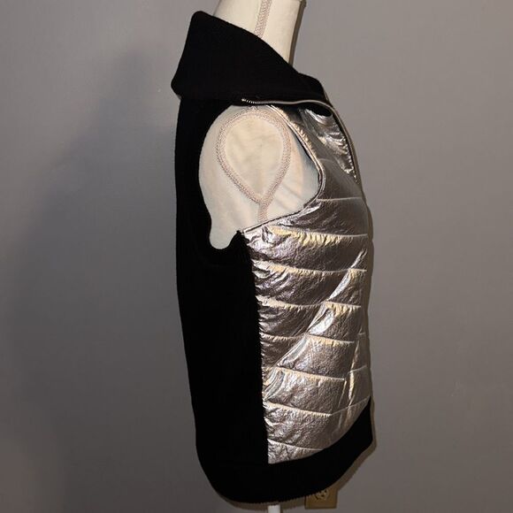 🔥Michael Michael Kors Sweater Back Puffer Vest! - Picture 7 of 12
